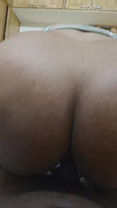 Sometimes, the best view is [f]rom behind.😉 #WildAtHeart #Reve<wbr>rseCo<wbr>wgirl