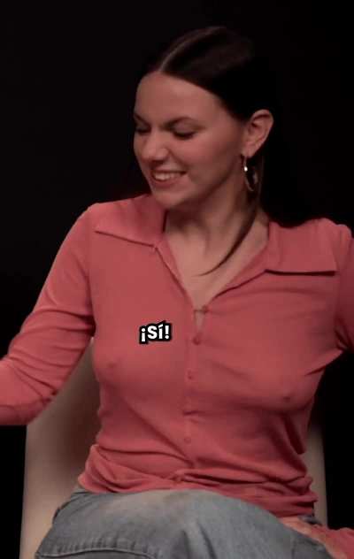 Dafne Keen jiggle
