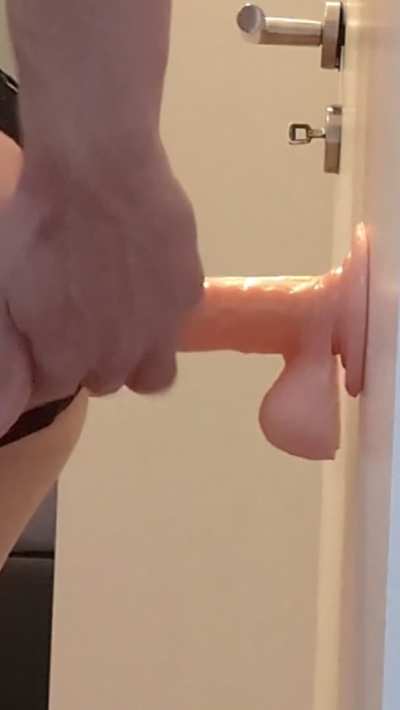 Watch me take it like a slut
