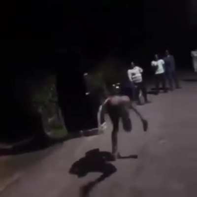 E você já sabe, brota na dizessete pra matar nossa vontade.