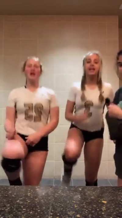 Volleyball bops
