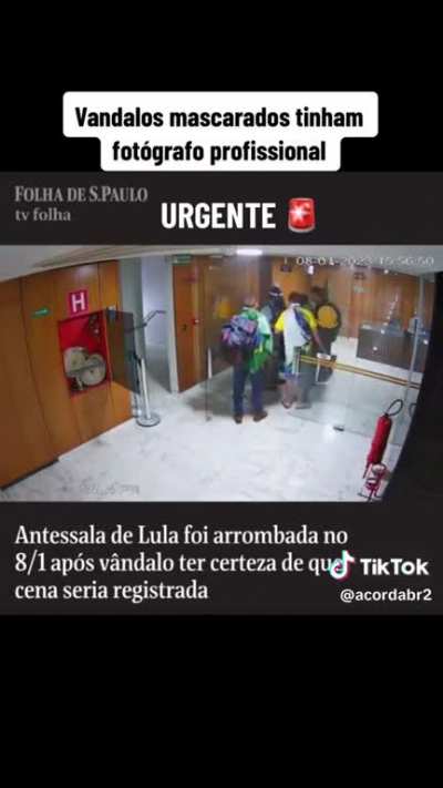 “Vou arrombar tudo argh!!! Pera aí, ta filmando Globo? Deixa eu ver como ficou a foto”
