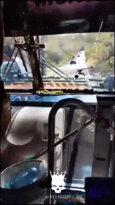 After the death of Chapo Guzmán's mother, gunmen clashed in the mountains of Badiraguato, Sinaloa, so Soldiers and State Police headed to the site, finding burned-out vans and at least one blockade
