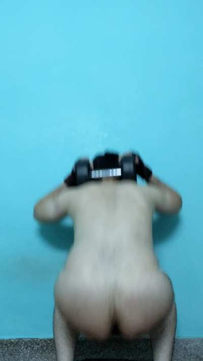 [m] Naked Workout