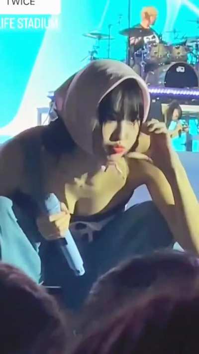 230706 Momo
