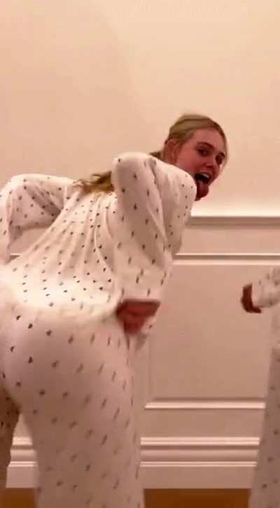 Elle Fanning
