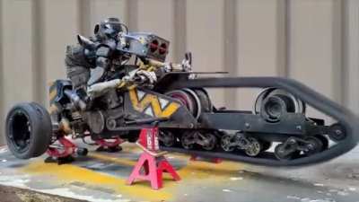 This little RC robot is the coolest