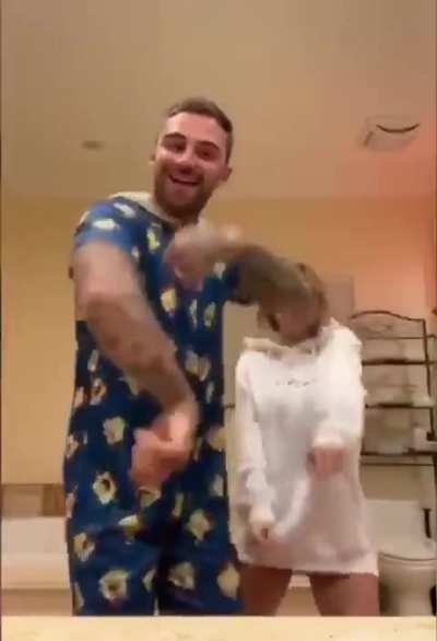 Funny dancing fast fucking