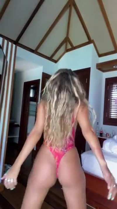 Sommer Ray