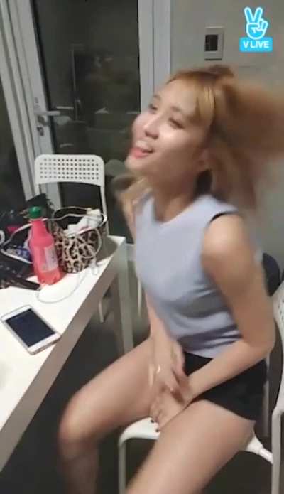 Momo 😵‍💫😵‍<wbr>💫😵‍💫