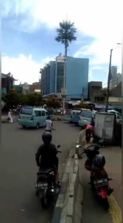 Rakyat melawan