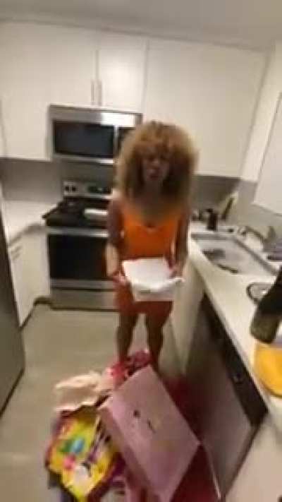 Woman gets exposed with paternity fraud on her daughter’s birthday