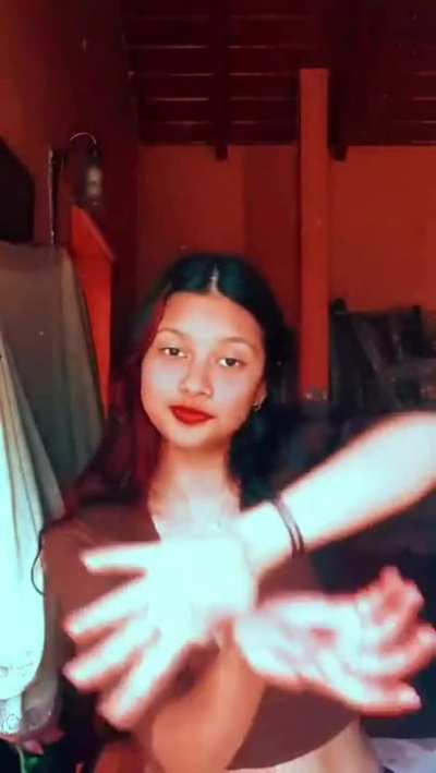 Anyone know her ID?