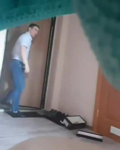 Guy just went like 