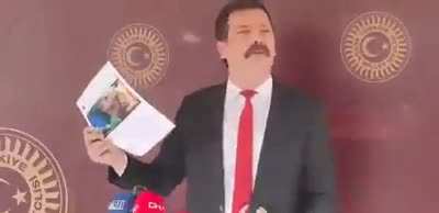 TİP Genel Başkanı ve İstanbul Milletvekili Erkan Baş,