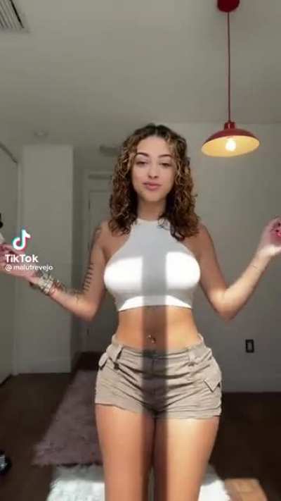 Malu is still one of the hottest cock teases of her generation