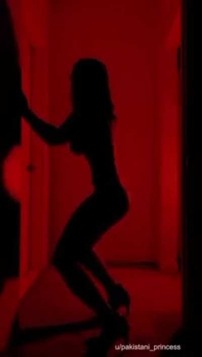 Thick ass desi silhouette babe
