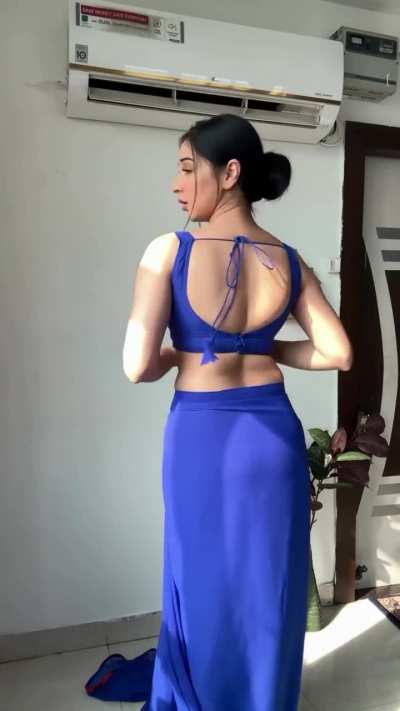 Tanya Mittal sexy saree drapping video (IG @tany<wbr>amitt<wbr>aloff<wbr>icial<wbr>)