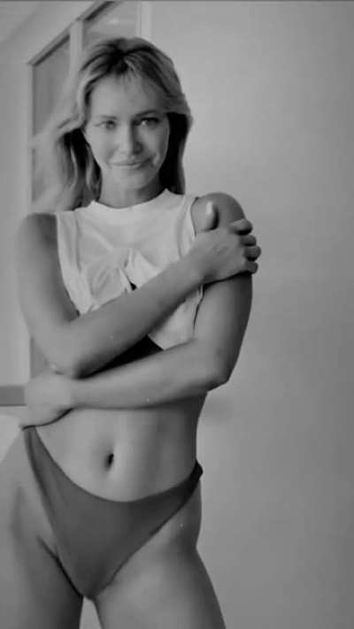 Kourtney Kellar (@Kou<wbr>rtney<wbr>_Kell<wbr>ar) [Instagram]