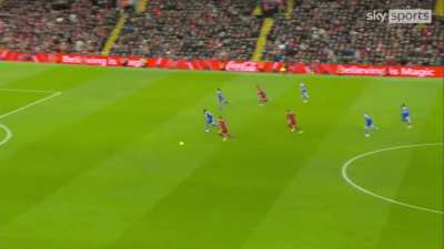 Defender scores two own-goals in one match - His team lost 2-1