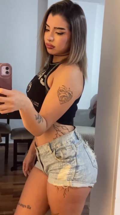 I like to think that I look pretty