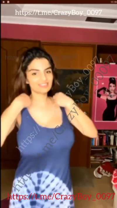 Anveshi Jain Live 