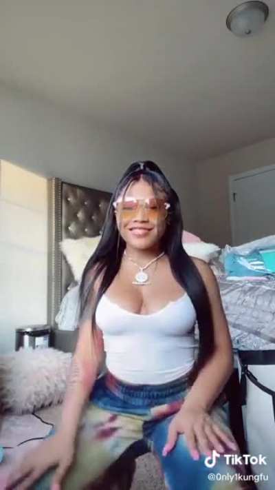 Thick ass 🍑