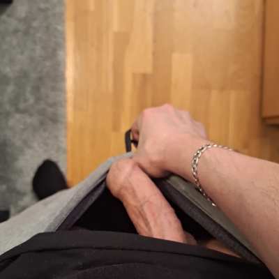 Cock reveal