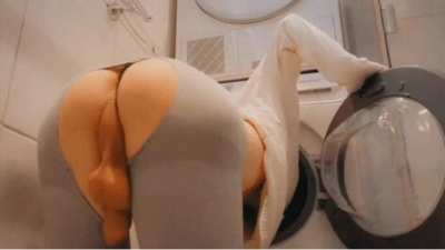 Washing clothes never look so good🍑<wbr>🍆🛐😛😍💕
