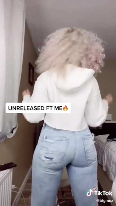 🎵