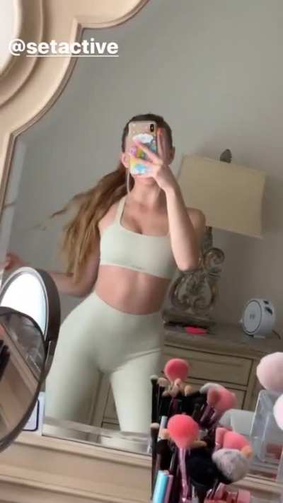 God damn that body tho😍😍