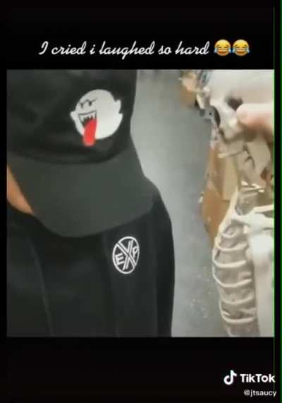 What is a skeleton's favorite snack?