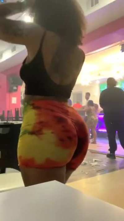 🥵🍑