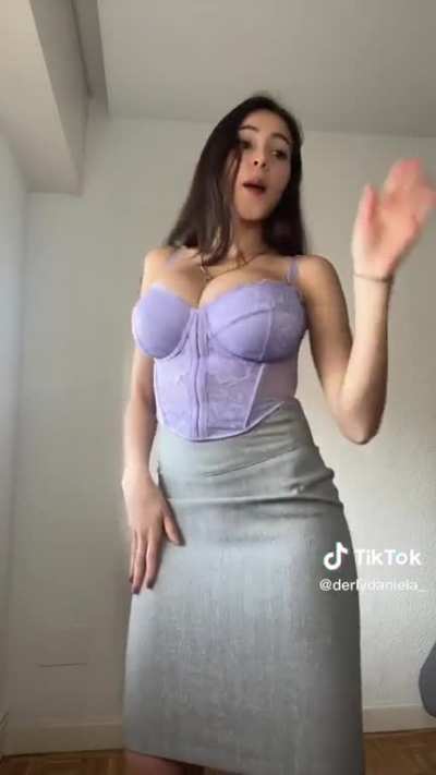 @derlydaniela_