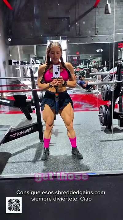 Day 34 of me flexing until I reach 1 Million/ Have my own Fornite and Marvel skin .Full flexis at shred<wbr>dedga<wbr>ins.c<wbr>om #zillionaire #shreddedgains #musclegoddess #glutegoddess #caro<wbr>lynem<wbr>arque<wbr>z
