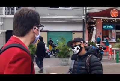 Joven simpatizante de Fuerza Popular se gana el cariño del público con sólidos argumentos para votar a favor de su candidata
