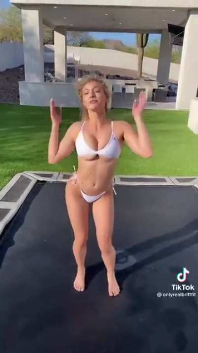 such a tight little body... she’s bouncing on the wrong thing though 👀😍