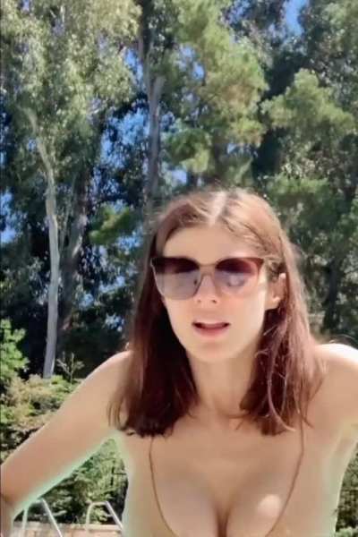 Alexandra Daddario