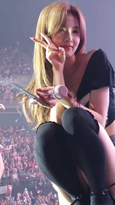 Sana - TWICE