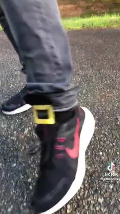 Lit Kicks (by @edmondx on TikTok)