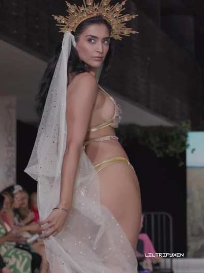 Jaskiran Kaur for Vaida Swimwear at Miami Swim Week 2024
