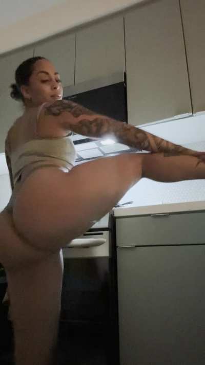 Ever had ass for breakfast? ð