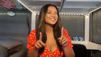 Klea Pineda