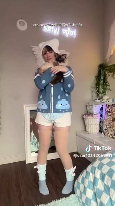 Owners always look like their cats