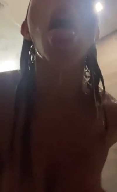 Shower Pao