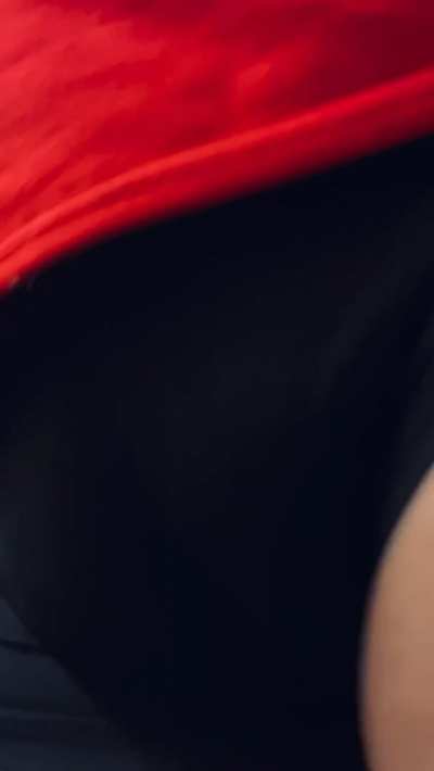 Would you fill me tight ass 🍑🍆💦