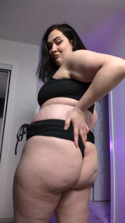 Long purple stretch marks