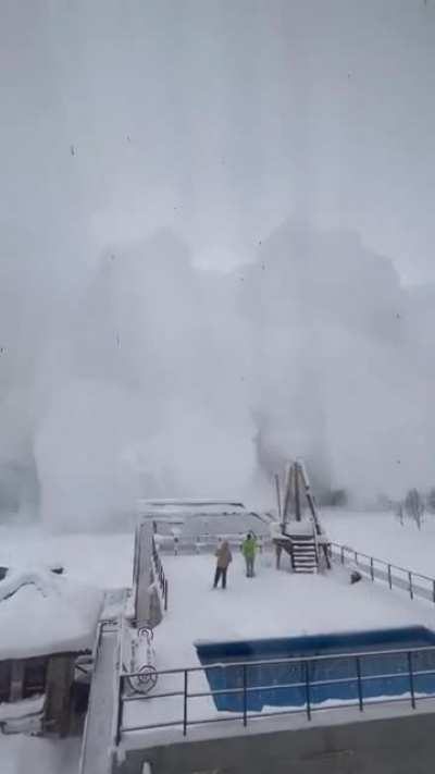 Praise to the dudes we see on camera, not the dude recording this video