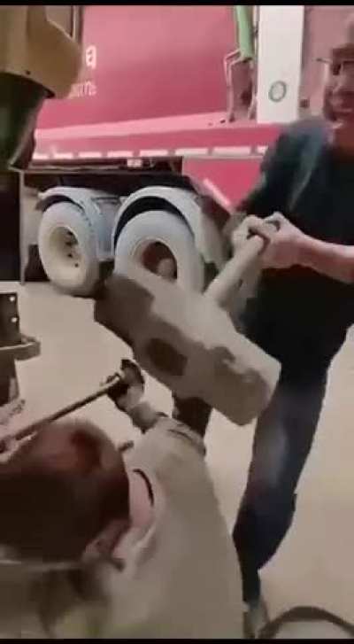 Nooo jaja lo convirtio en peronista jaja