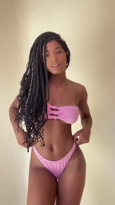Juliana Colliins